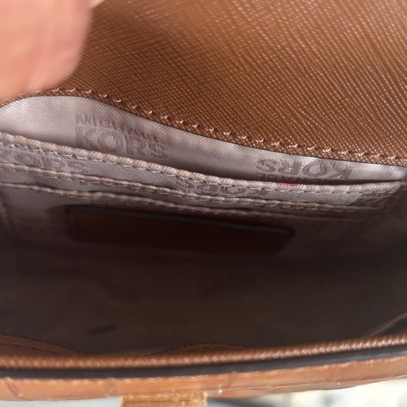 Michael Kors Brown Croc-Embossed Crossbody Bag - Picture 6 of 8